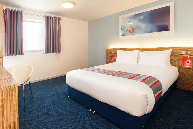 Travelodge Liverpool Central Exchange Street Exterior foto